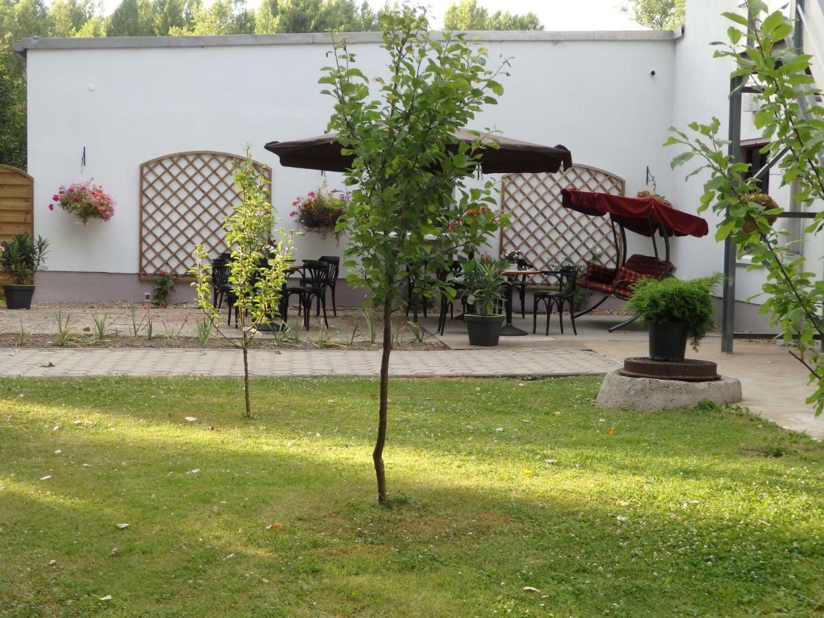 Zur Saale Hotel Weißenfels Buitenkant foto