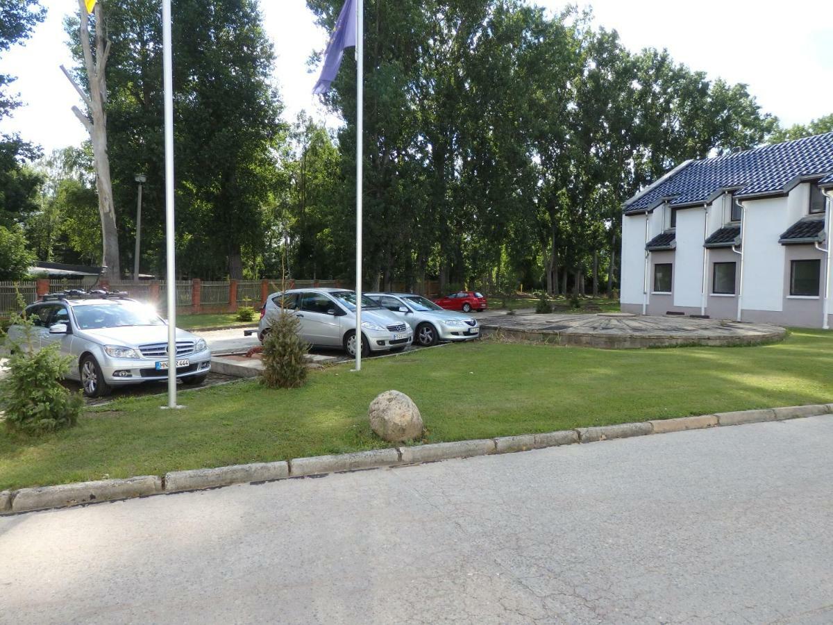Zur Saale Hotel Weißenfels Buitenkant foto