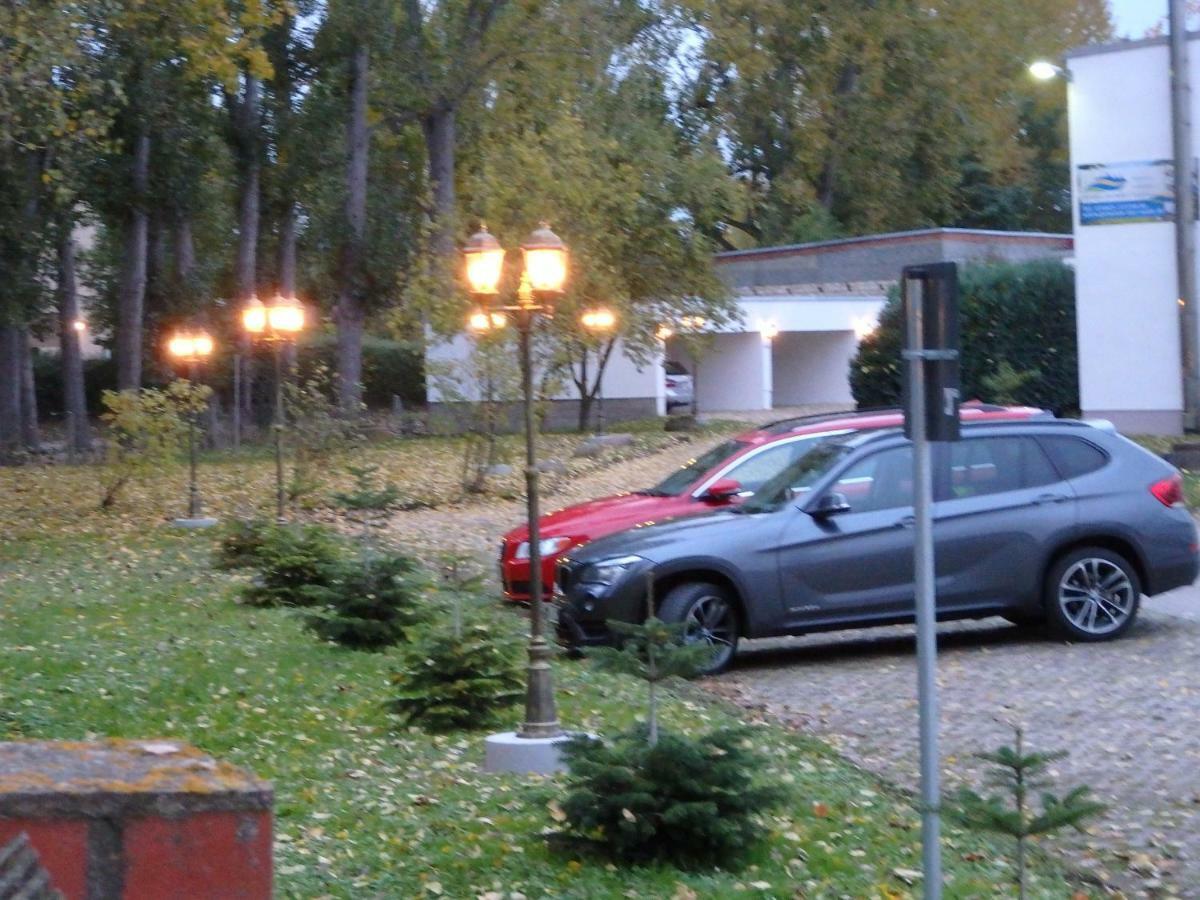 Zur Saale Hotel Weißenfels Buitenkant foto