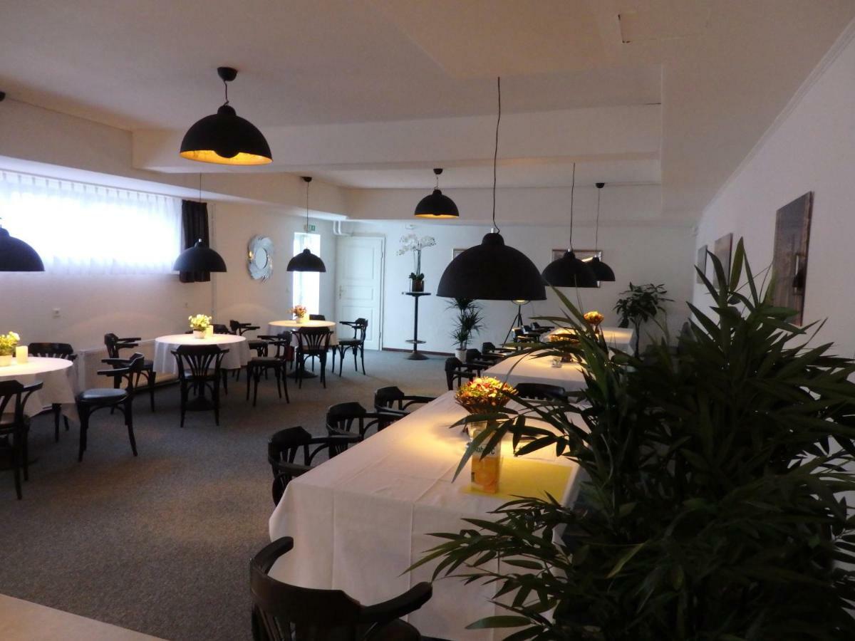 Zur Saale Hotel Weißenfels Buitenkant foto