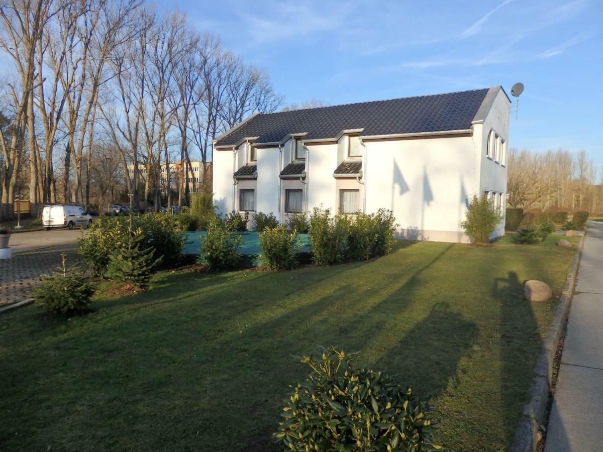Zur Saale Hotel Weißenfels Buitenkant foto